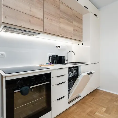 Modern&Cozy Garbary Apartment With Parking And Balcony By Noclegi Renters Poznan Exterior photo