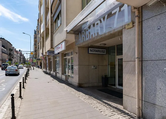 Modern&Cozy Garbary Apartment With Parking And Balcony By Noclegi Renters